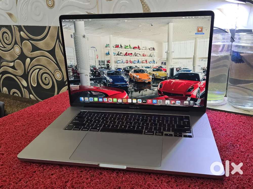 Apple Macbook Pro 2021 i7 16gb 512gb 5.5gb Graphics 16inch Retina