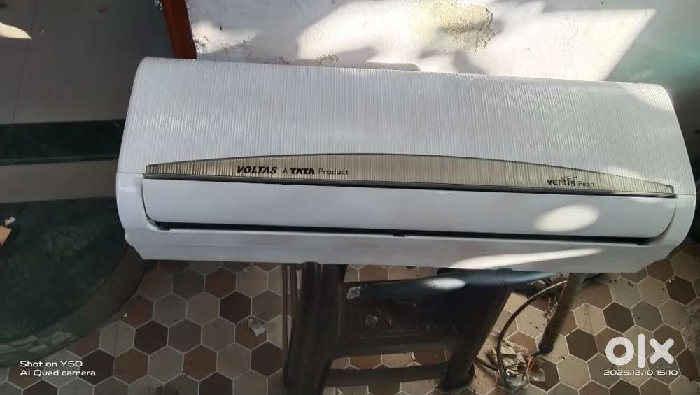 Voltas 1 ton AC 5 star