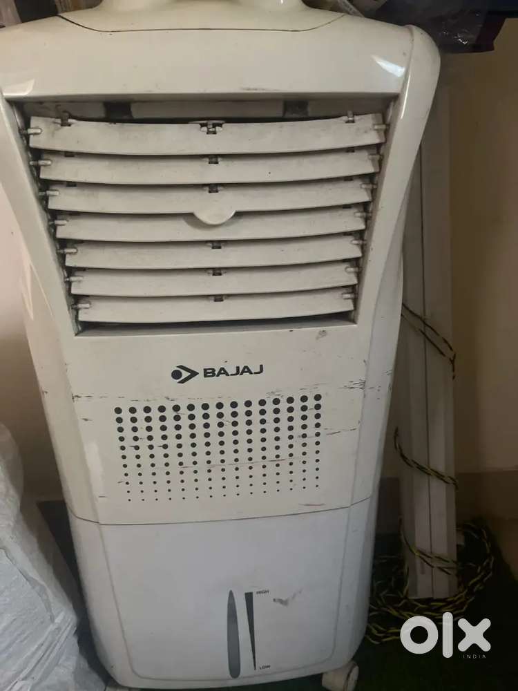 Bajaj cooler