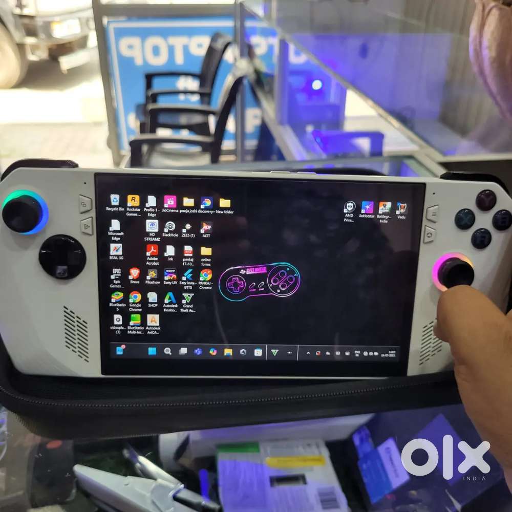 Rog Ally asus handheld console pc 16 gb ram 512 gb ssd 12 gb graphic