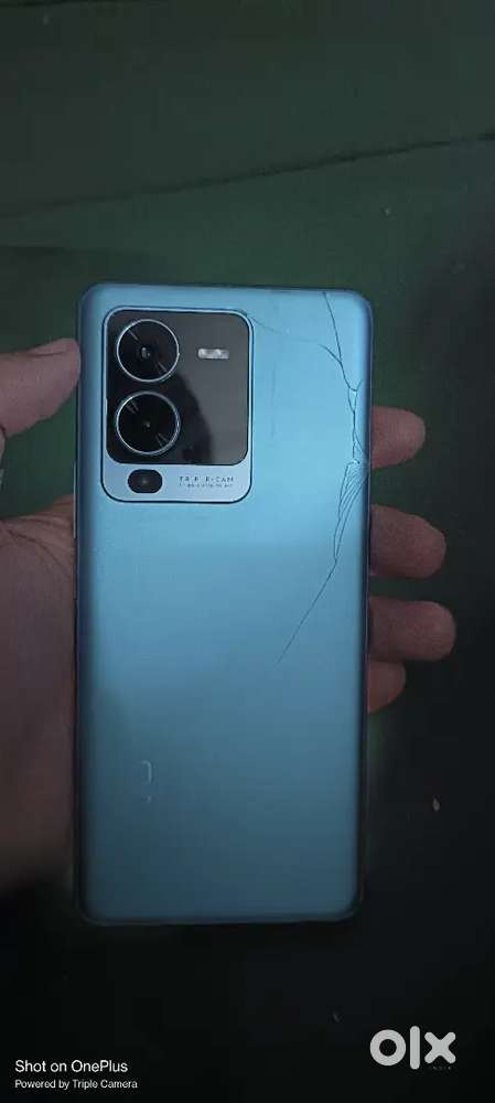 Vivo v 25 5g phone back screech  only  selling  all good condition