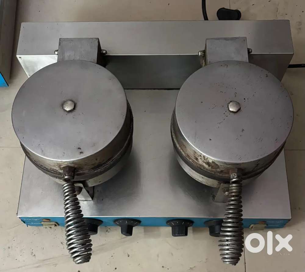 Waffle Maker Machine