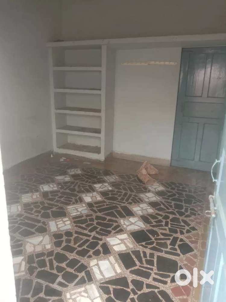 1bhk independent flat in rachna Nagar for girls only
