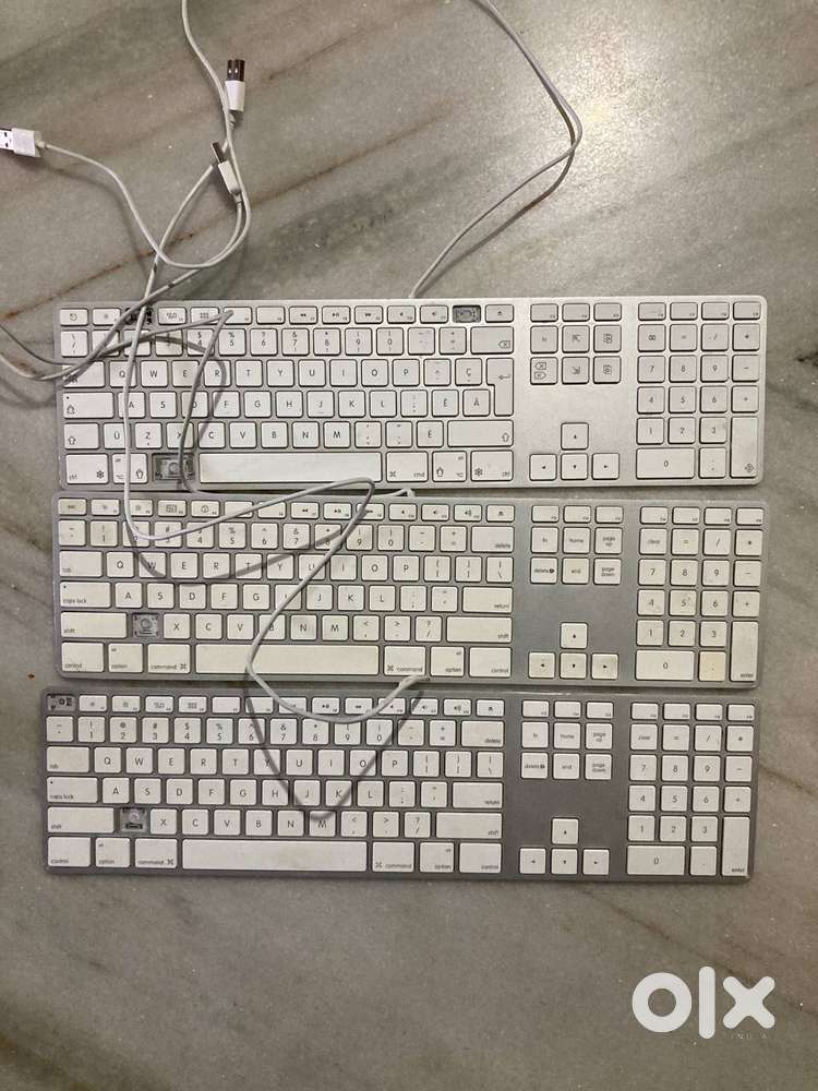 Apple (ORIGINAL) wired USB Keyboards. Missing key. Fully functional