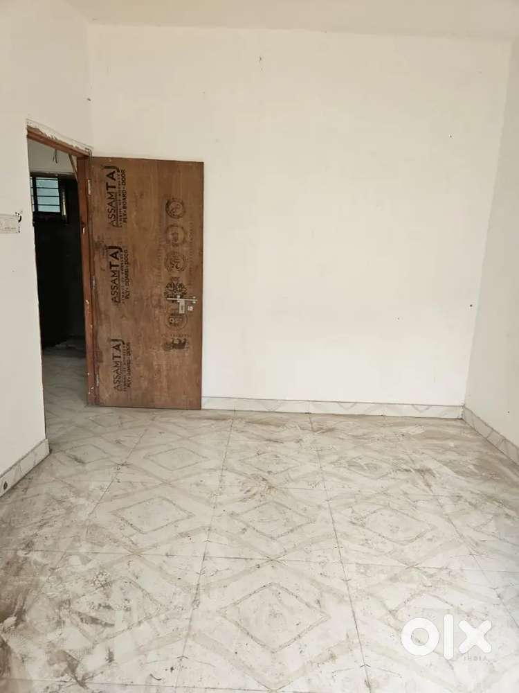 1BHK Ready-to-Move Flat for Sale at Only 10.50 Lakhs Near Chingrighata