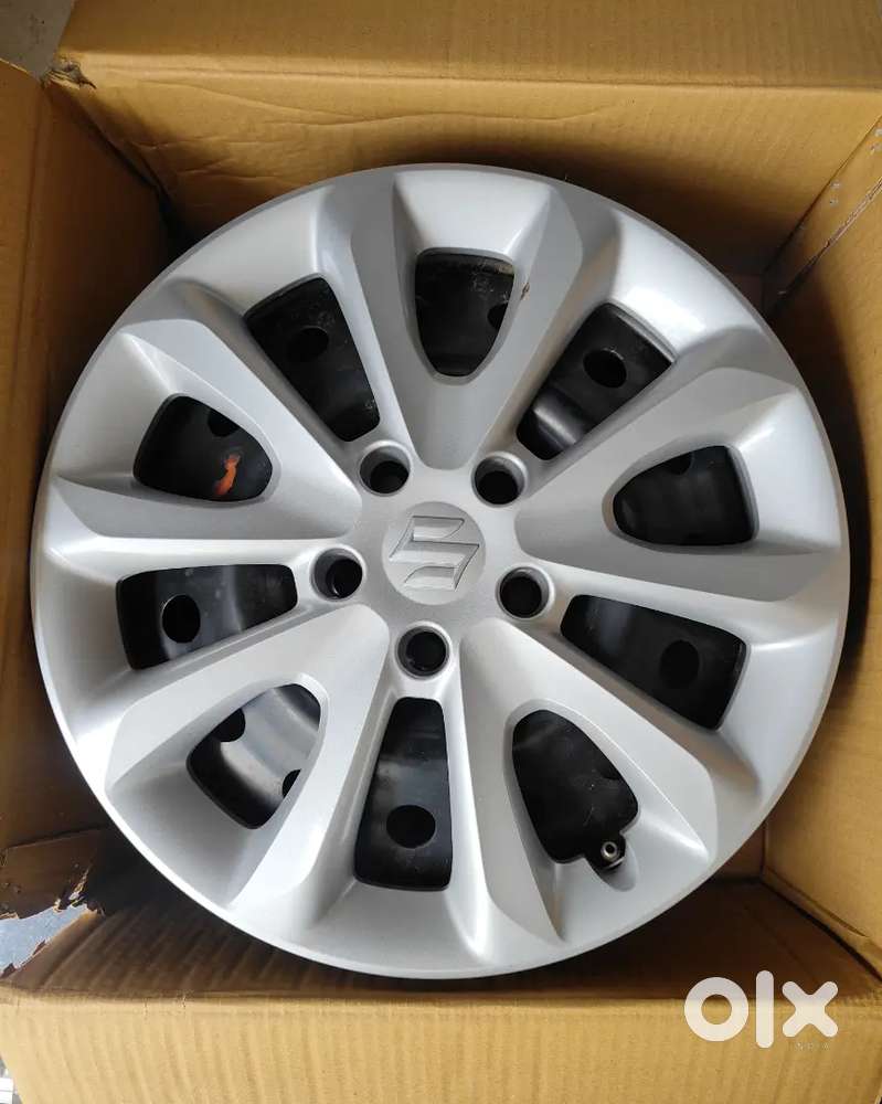 Grand Vitara Steel Wheels with wheel Cap 4 wheels