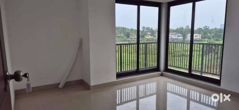 2 BHK APARTMENT FOR RENT KUZHIVELIPADY PANCHAYAT ROAD FAMMILY ONLY