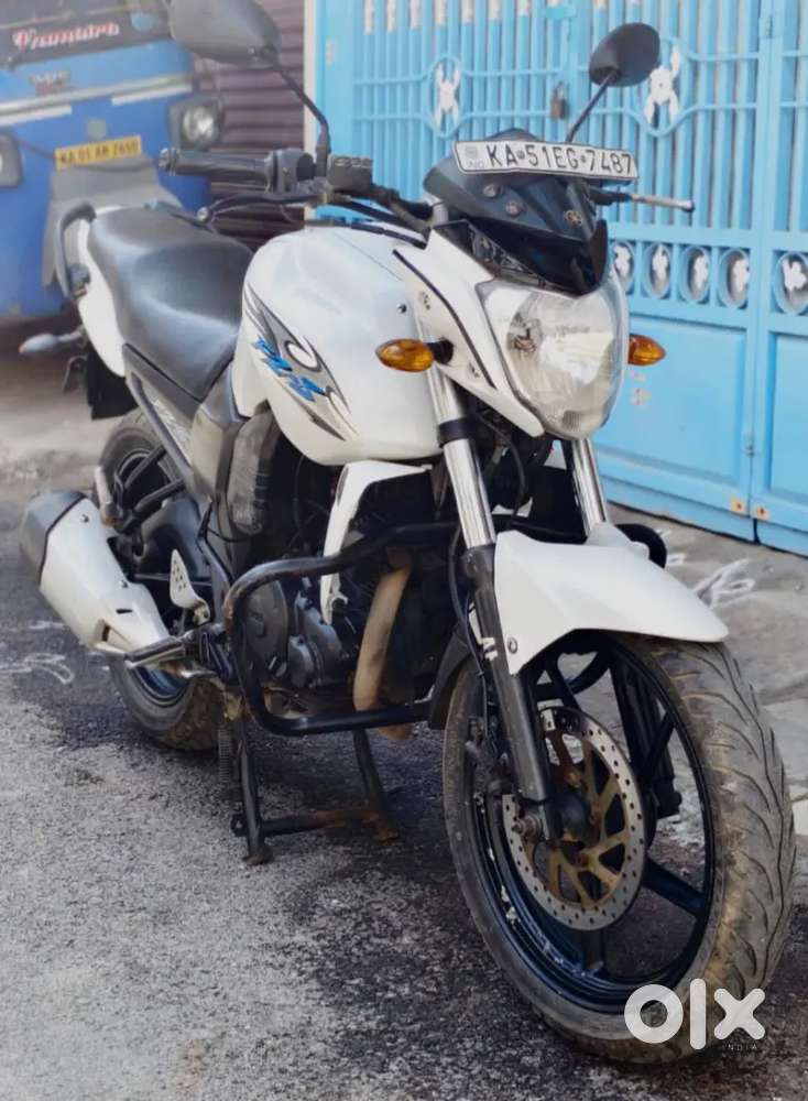 Yamaha FZS 2013 model excellent condition