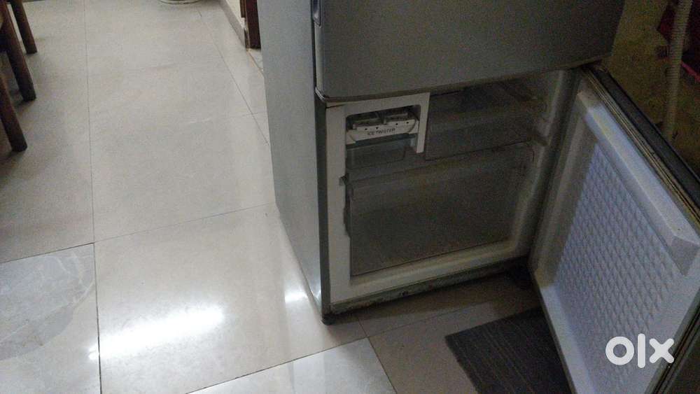 Used Refrigerator for Sale – Excellent Condition