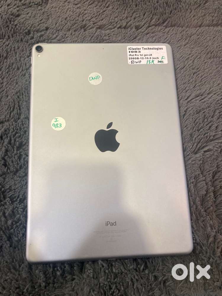 Apple ipad pro 1st gen  256gb storage  display patch  with bill