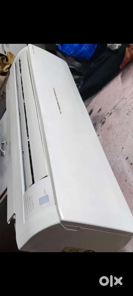 I WANT TO BUY SECOND HAND AC OF 2.2/2.6/3 TON WITH 5 STAR HD less used
