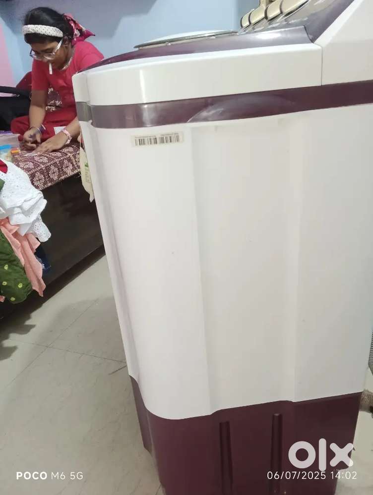 LG Semi Automatic washing machine