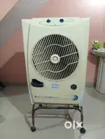 Selling used cooler in good condision rs 4000