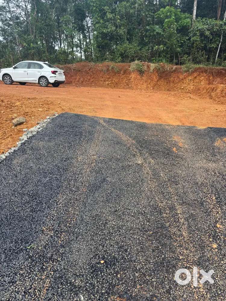 House plot for sale near Manarkad Annadivayal junction 10 cent