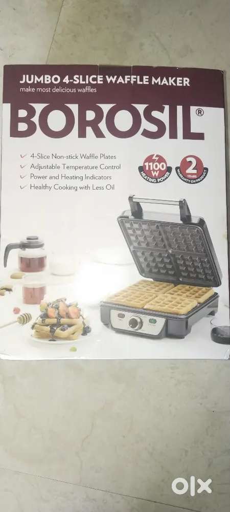 Jumbo 4 slice waffle maker borosil