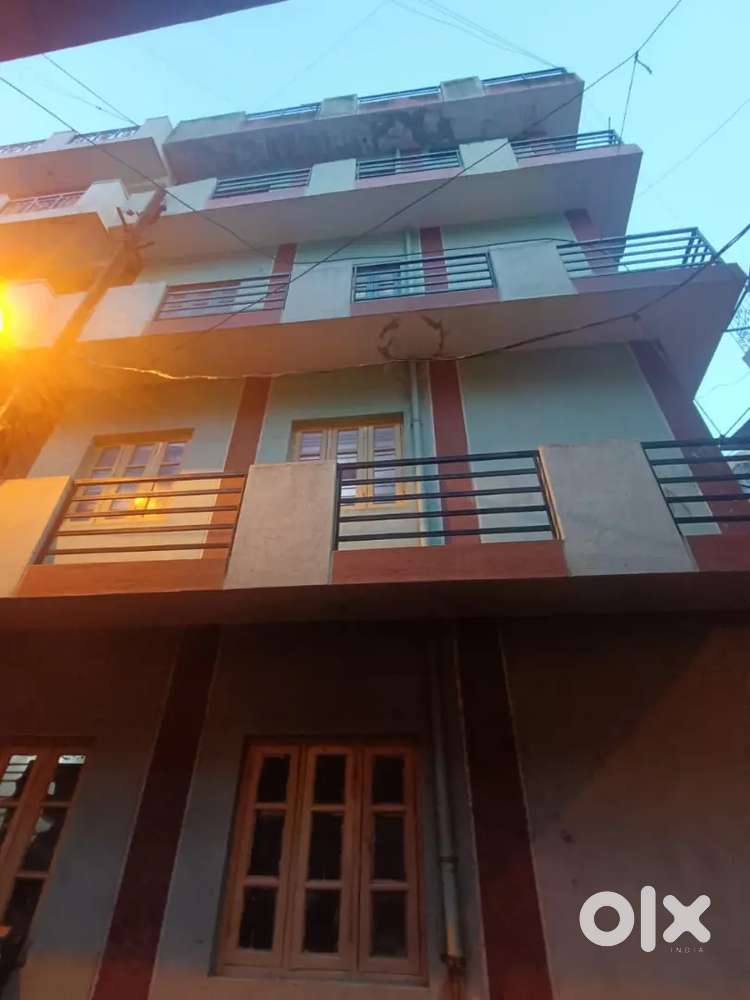 Independent buliding