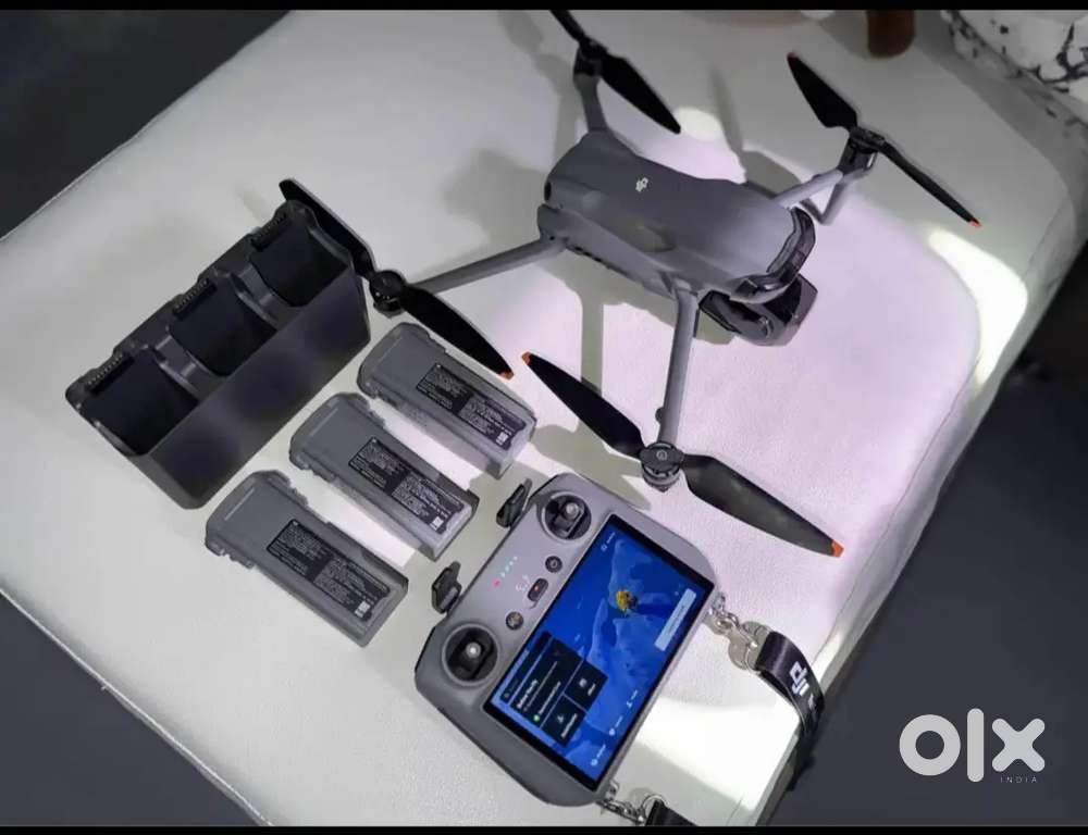 DJ Air 3S Fly More Combo (DJ RC 2) 1/1.3 CMOS 50MP Dual-Camera 4K/60fp