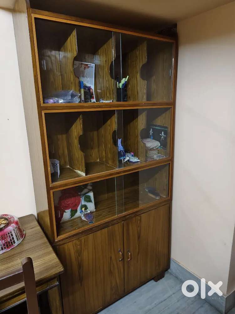 Selling my 1 large & 1 small Organiser cum storage.