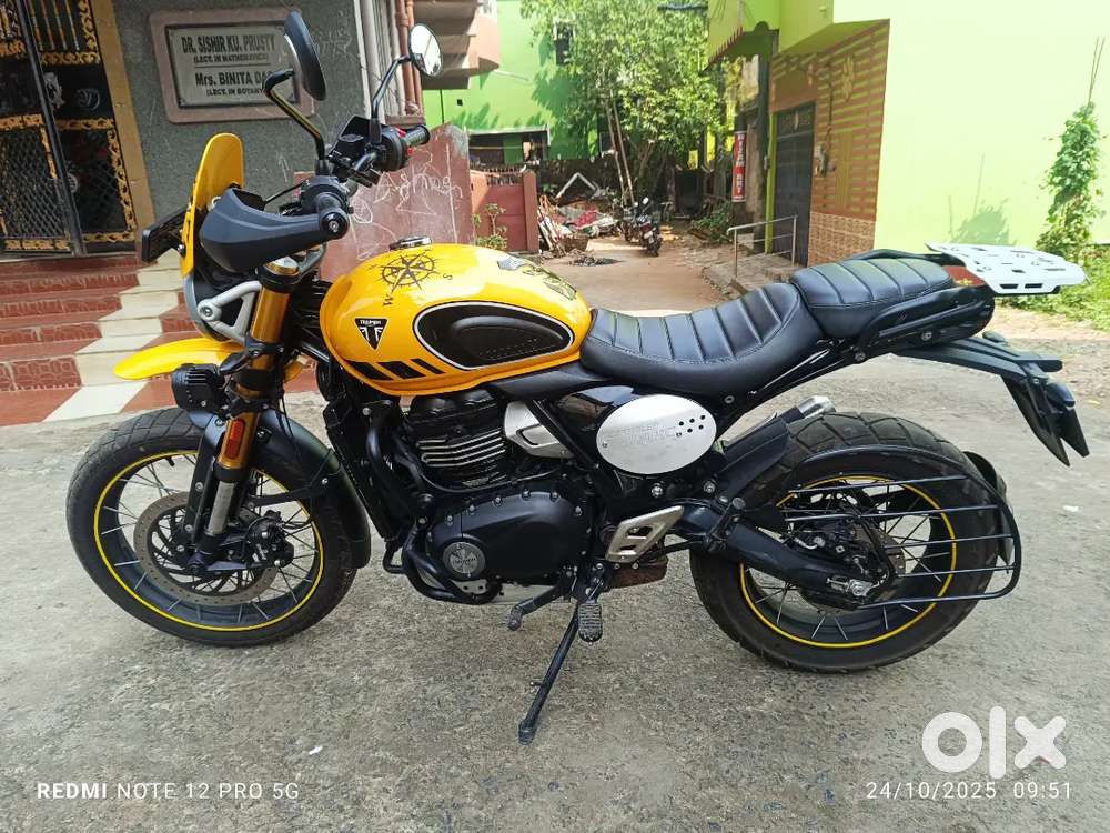 Triumph Scrambler 400xc