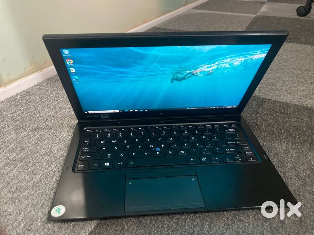 Toshibha DE1 PT15AA Touch screen 4gb And 128gb with bill