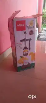 fruit squeezer
