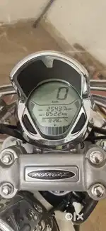 Bajaj Avenger Cruise 220 - White  Single hand  Well Maintained