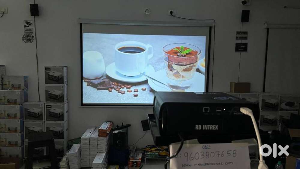 New Best quality 4K 3D projectors and screens wall tripod at wholesale