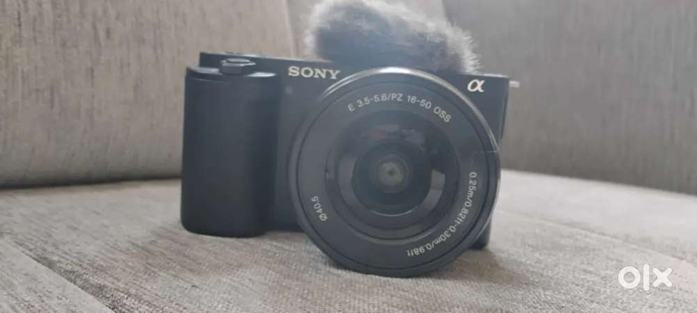SONY ZV E10 (16MM-50MM)