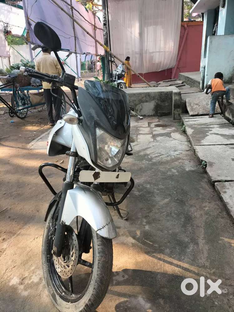 Yamaha Szr 150cc bike with disc brake 2013