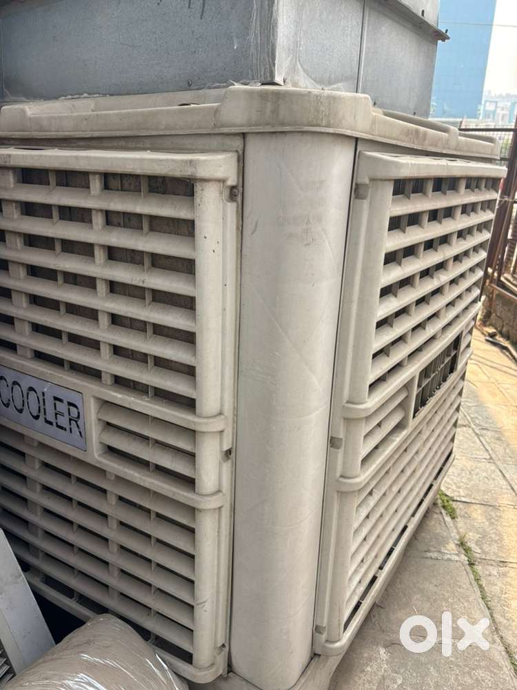 Industrial cooler