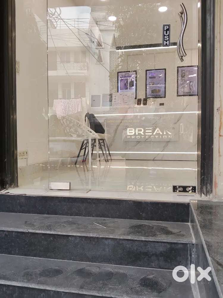 Sales and technician