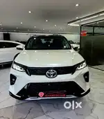 Toyota Fortuner Legender 4X2 AT 2.8, 2021, Diesel
