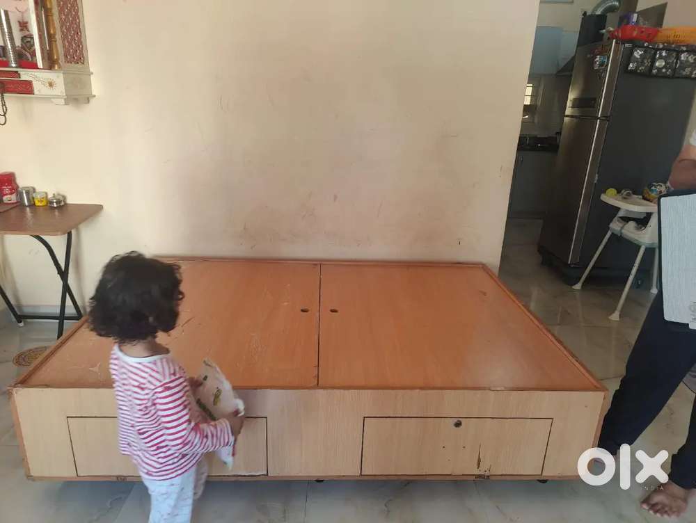 Bed ,sofa ,dewan, temple, water filter