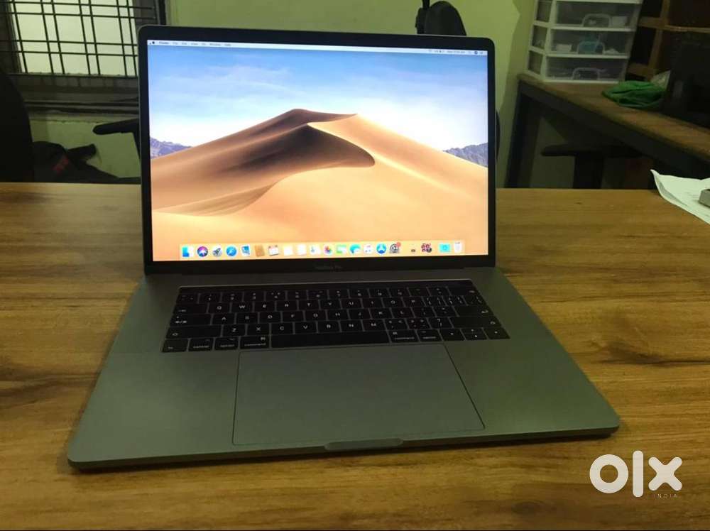 Apple MacBook Pro (15-inch 2017) Touch Bar A1707