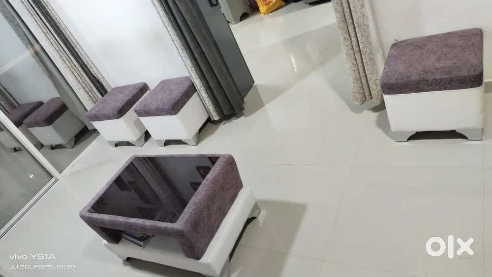 Seeling Sofa set with 3 stool and Tpoy