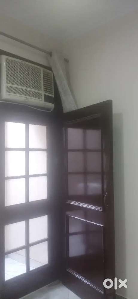 Hitachi Window AC(1 Ton)for Sale