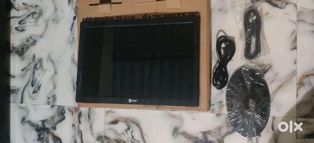 Enter 39.1CM monitor