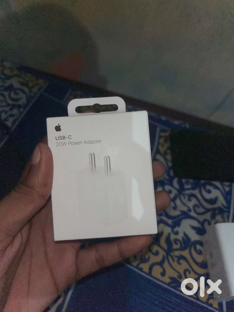Apple original 20w usb-c adapter