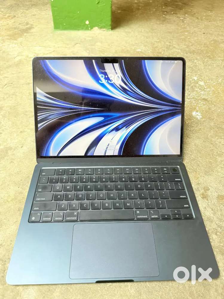 MacBook M2