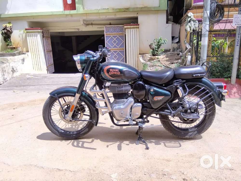 Classic 350 bs6 vehicel  low reading vehicle single handed customer