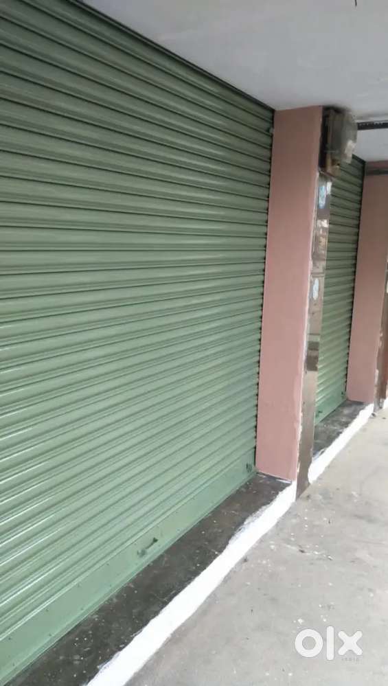 SHOP ROOMS AVAILABLE FOR RENT