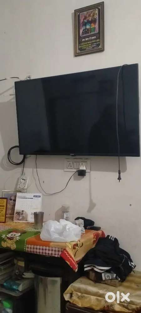 Samsung led 43 inch 3 years old 3000 lagn gye thik hoju bxhssbshejeie