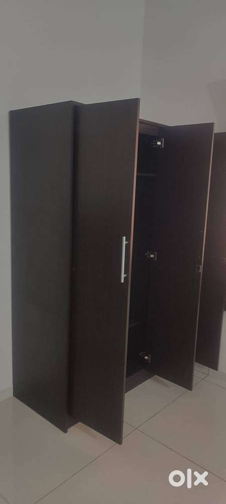 2 WOODEN ALMIRAH (3 DOOR + 5 DOOR), 2 KING SIZE BED (6 FT by 6.5 FT)