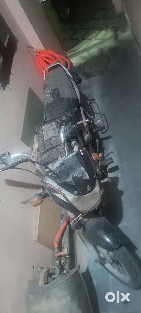 Bajaj ct 100