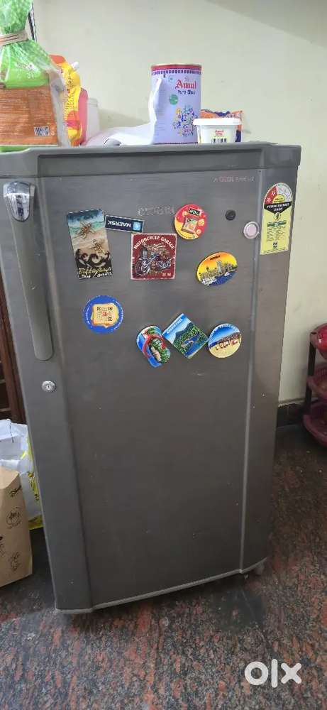 Fridge- Croma 170L