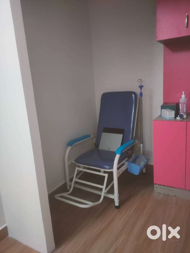 phlebotomist or lab technician wanted