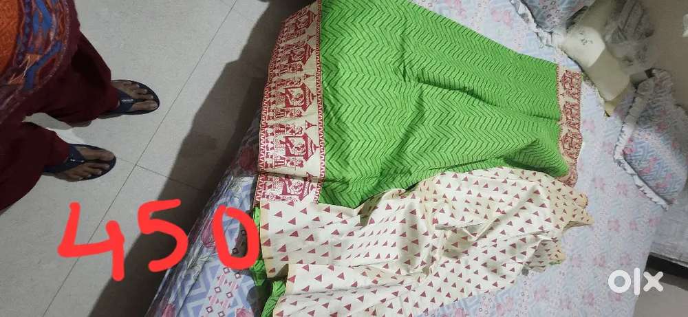 સાડી વેચવાની છે.