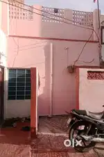 Prime location of sec 4, near to school,Jain temple, coaching centres