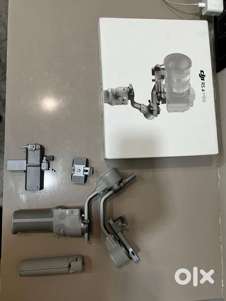 DJI RS 4 Mini Gimbal – 5 Months Old