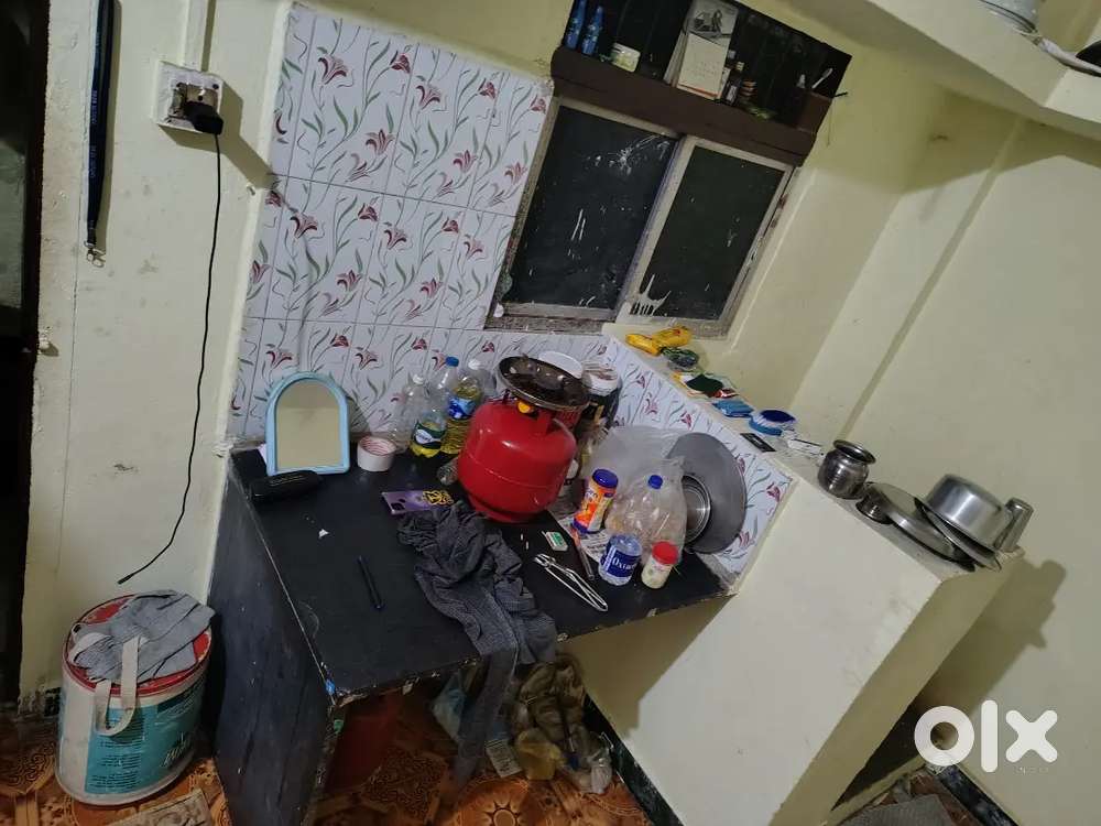 Roommate we have single room